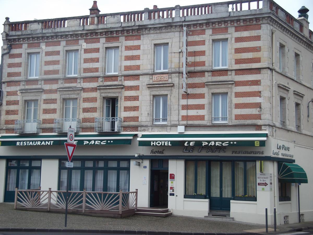 Hotel Restaurant Le Parc Moulins  Dış mekan fotoğraf