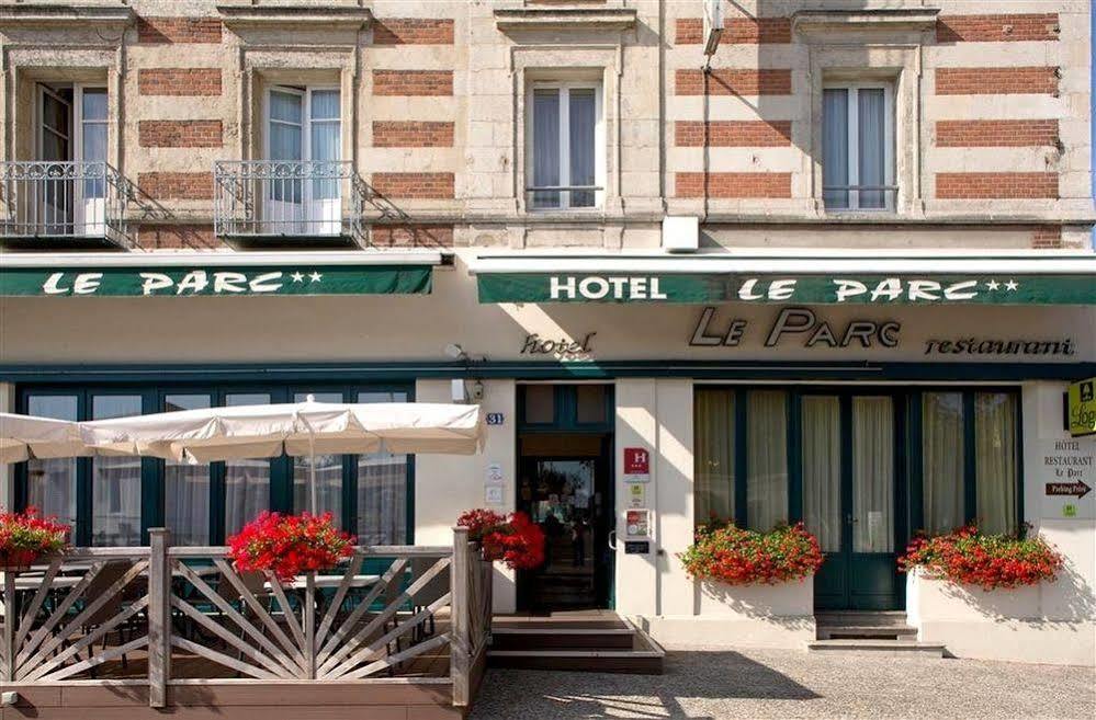 Hotel Restaurant Le Parc Moulins  Dış mekan fotoğraf